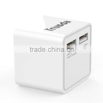 Shenzhen Portable Christmas Gift Socket Wall charger 2 USB Ports Total 3.4A 5V USB Wall Charger for mobile phone