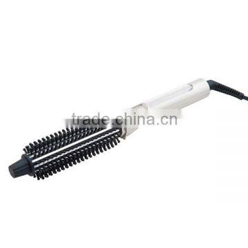 hair curler bursh with 2 heat settings and 2 LED indicator lights