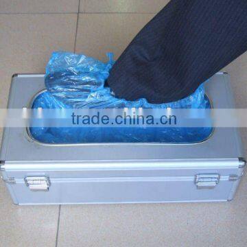 shoe covers dispenser for computer room