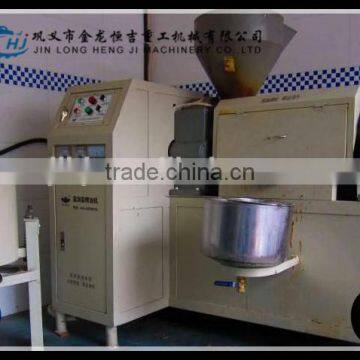 Cheap palm oil press machine/energy-saving almond oil press machine/peanut oil extraction machine at low price