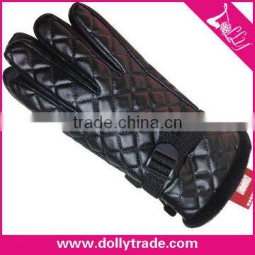 Black Cashmere Lined Fake Leather Winter Glove for Cold Weather