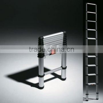 2.6m TELESCOPIC LADDER