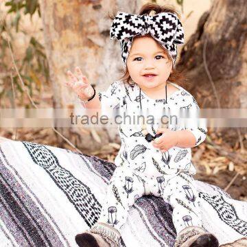 Custom newest design baby fashionable clothes TB042