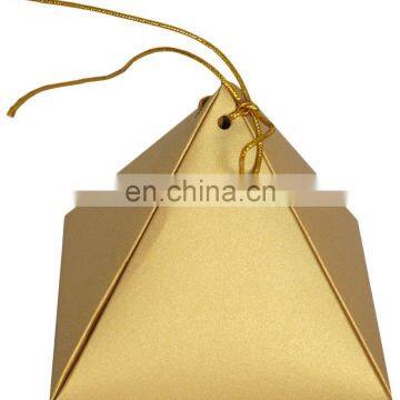 Modern triangular shape design best brown colour Arrow Paper Bags Pyramid Chocolate Paper Bags (11.9 cm x 11.9 cm x 13.9 cm, )
