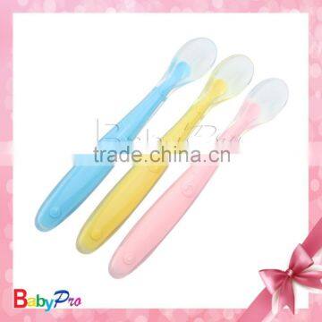 China  supplier good quality baby products silicone material baby silicone feeding spoon baby silicone spoon
