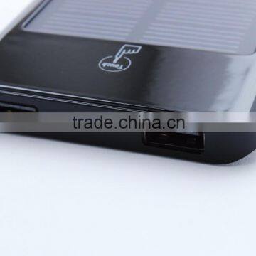Portable dynamo Elegant Solar Touch Control Power bank Aluminium alloy bottom case Extra-slim Rolling indicator black white