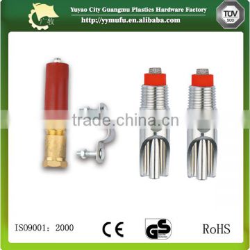 Pig drinking utensil suit for use in feedlot featuring mechanized and intensive operation