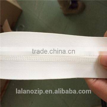 2015 New Top Quality 10# Big Size 4m Long Nylon Water Resistant Zipper in White for Wholesale photo-2