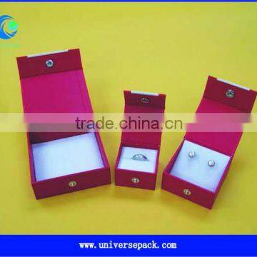 Red Color Snap Fastener Paperboard Box Flap Cover Custom Design Jewelry Packing Boxes