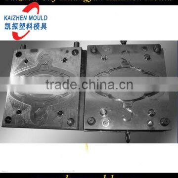 Durable plastic clothes-hanger mould manufacturer