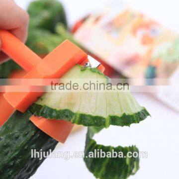 Tri-blade Plastic Spiral Vegetable Slicer/plastic Carrot Peeler/slicer