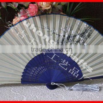 Decorative Chinese Carved Bamboo Cloth Hand Fan photo-3