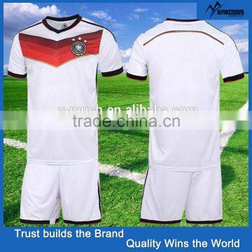 Wholesale Customized 100% Polyester High Quality Men Soccer Jersey Football Team Sets
