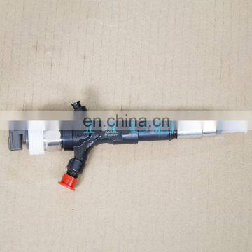 High-Quality Common Rail Diesel Fuel Injector 095000-5881 0950005881