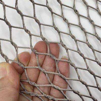 Modern High Transparency Anti-Slip Stainless Steel Rope Mesh for Stair Railing Woven Cable Netting Cut Bended Available