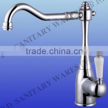 traditional kitchen faucet