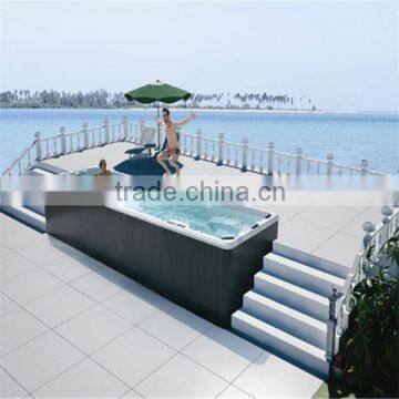 Freestanding endless hot swim pool