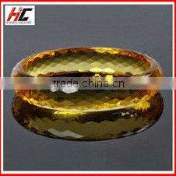 Resin bangles with cut shape for woman