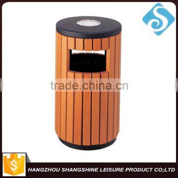 Environmental Protection Plastic Wood Trash Cans