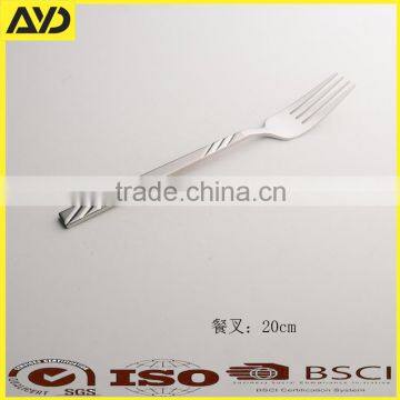 Cutlery Set Comprising 6 Knives, 6 Forks, 6 Dessert Spoons, 6 Teaspoons