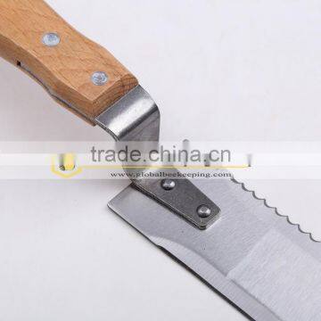 Tooth Shaped Uncapping Knife With Knife Toe Turning up