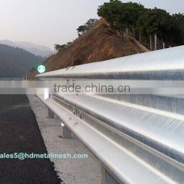 Dubai Highway Fence Board