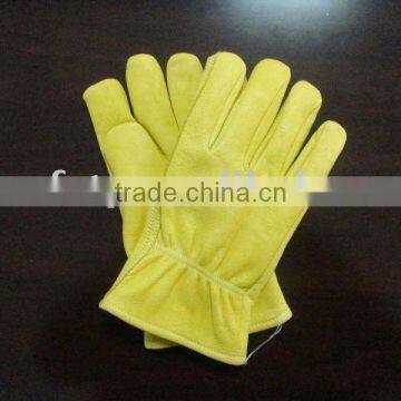 High quality Golden cow grain leather driver glove