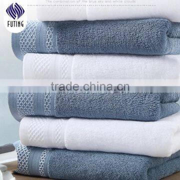 Pure White Custom Embroidery Logo Bathroom Towels 5 Star Hotel Towel Set for Cheap Wholesale photo-2