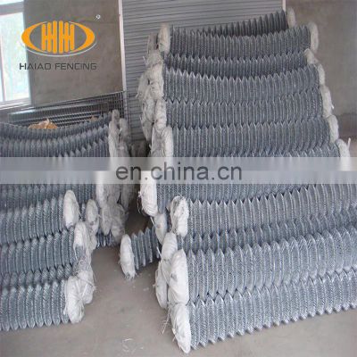 Factory price galvanized and powder coated cyclone wire fence design for residential