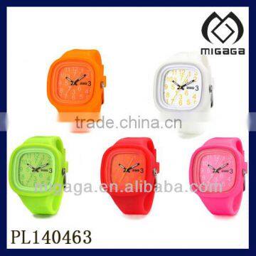 silicone watch with many colors glow in dark silicone watch for young