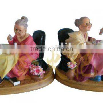 Polyresin couple wedding anniversary souvenir