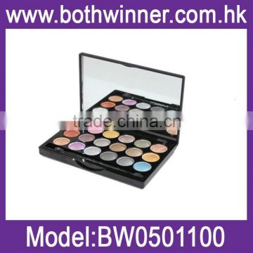 18 Colors shimmery eye shadow