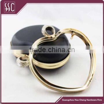 150*123mm Light Gold Heart Shape Purse Frame With Rhinestone Ring Clutch Frame With Plastic Shell photo-3