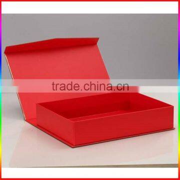 red rigid paper box