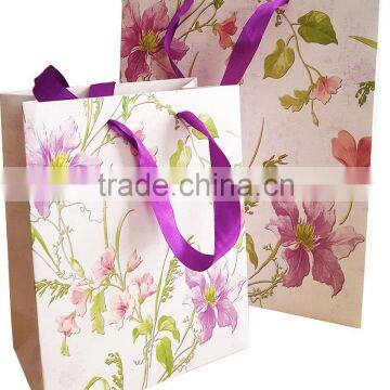 High quality flower printed shopping customized cosmetic paper gift bag