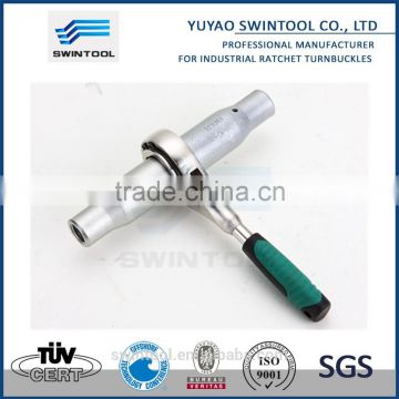 rotating ratchet turnbuckle with rubber tool handle