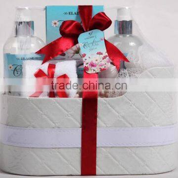 7 PCS BATH SET W/LEATHRER BOX