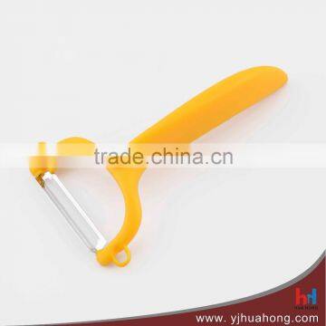 Comfortable and durable stainless steel blade vegetable peeler (HPL-17A)