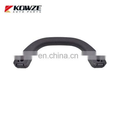 Front Pillar Grip For Mitsubish Pajero V11W V23C V23W V24W V25W V26W V31W V33W V36W V43W V44W V45W V46W MB769617 photo-3