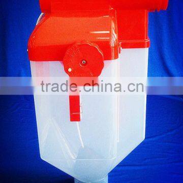 8L drop feeder for pigs