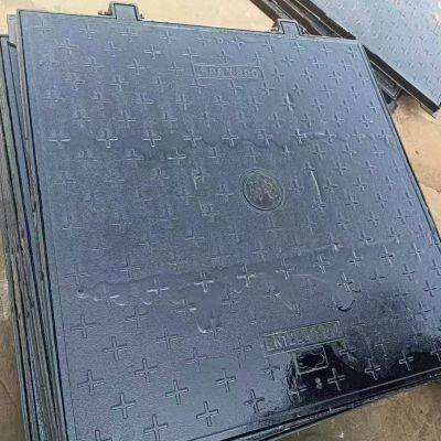 Road Drainage Ductile Iron Manhole Cover With Locking Mechanism - EN124 Compliant