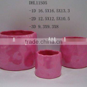 Ceramic flower pot