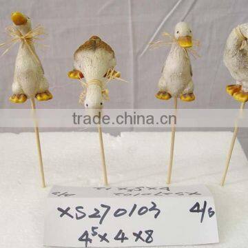 Terracotta duck on stick,4asst.