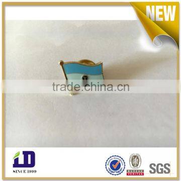 Chinese supplier wholesales star shape metal lapel pin products exported to dubai