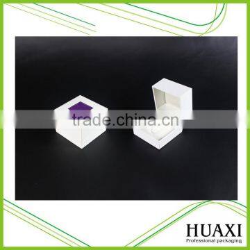 Huaxin Small White Leatherette Paper Plastic Ring Jewelry Velvet Box