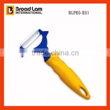 Extremely Sharp Ceramic Material Blade Peeler ABS Handle With Attractive Color