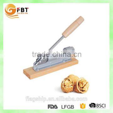 Manual Pecan Nut Cracker