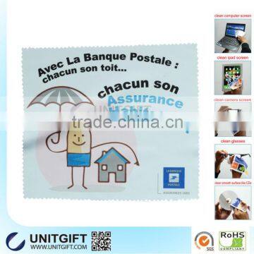 No harmful microfiber window cleaning cloth