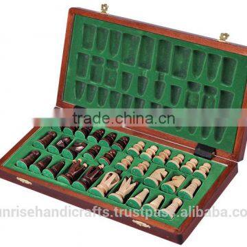 CHW94 Royal Chess Set