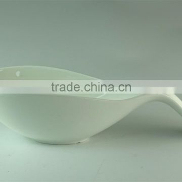 Heat Resistance Unique Spoon Shape Ceramic Soup Bowl Serving Bowls For Hotel Restaurant Use